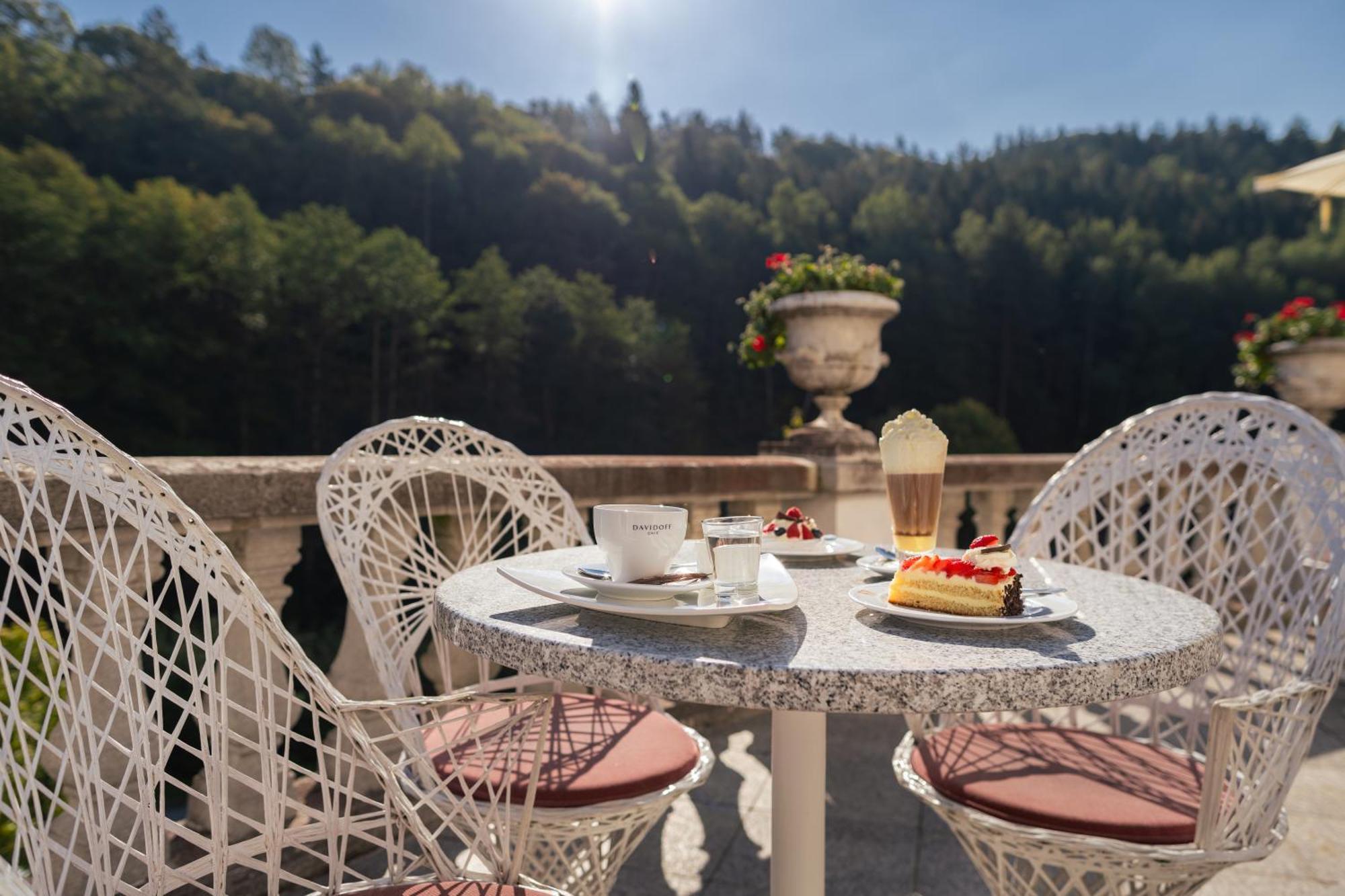 Hotel Radium Palace Jachymov Exterior photo